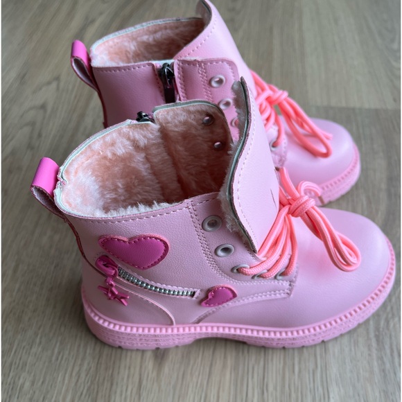 Girls SHEIN pink boots fashion PU lace-up side zipper boots solid color heart - Picture 1 of 15